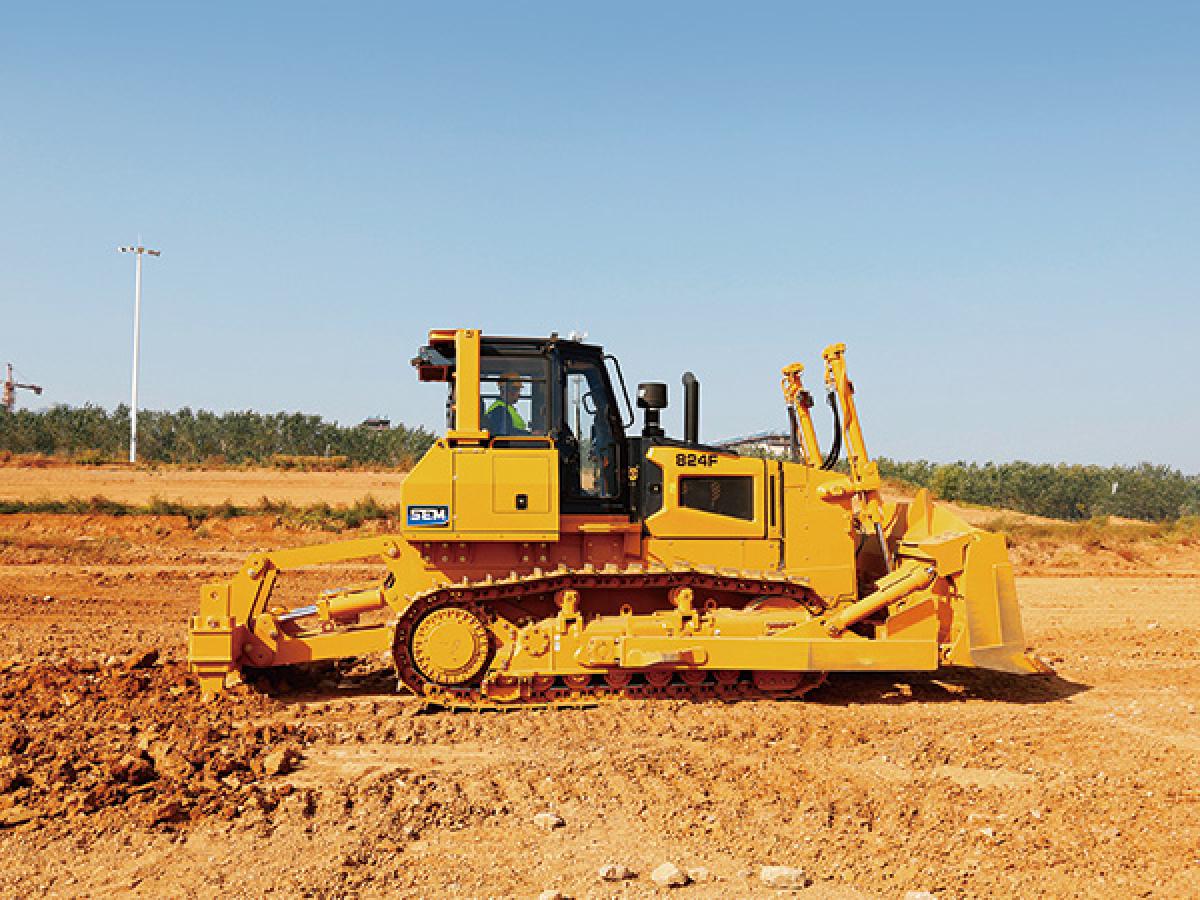 824F - Comfortable Operation