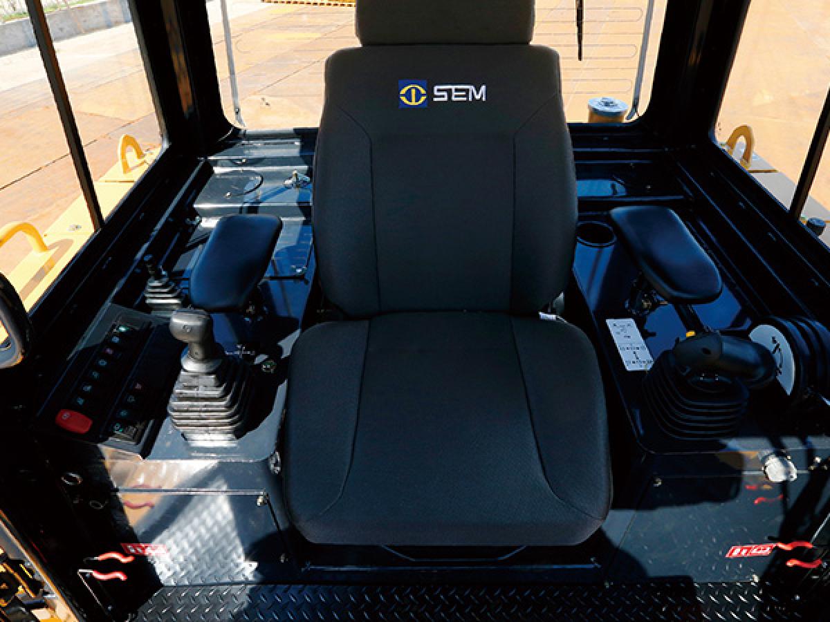824F - Enhanced Operating Comfort