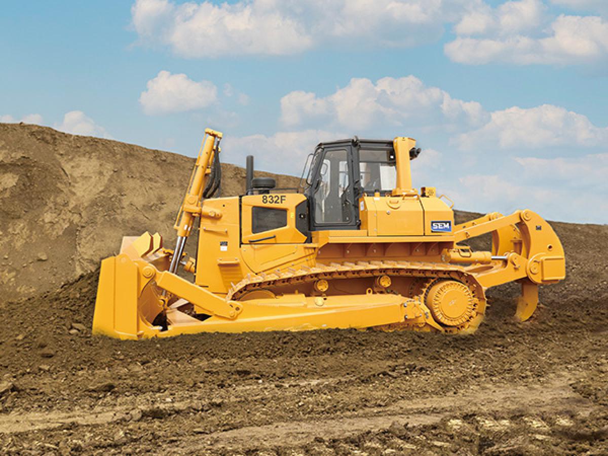832F - Outstanding Versatility and Productivity